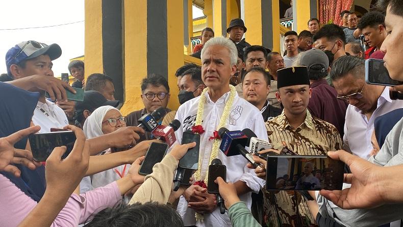 Ganjar Pranowo Kunjungi Istana Maimun, Diskusi Hangat dengan Sultan Deli