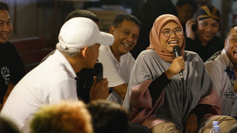 Diskusi dengan Ganjar, Aktivis Perempuan Yogya Apresiasi Program Satu Keluarga Miskin Satu Sarjana
