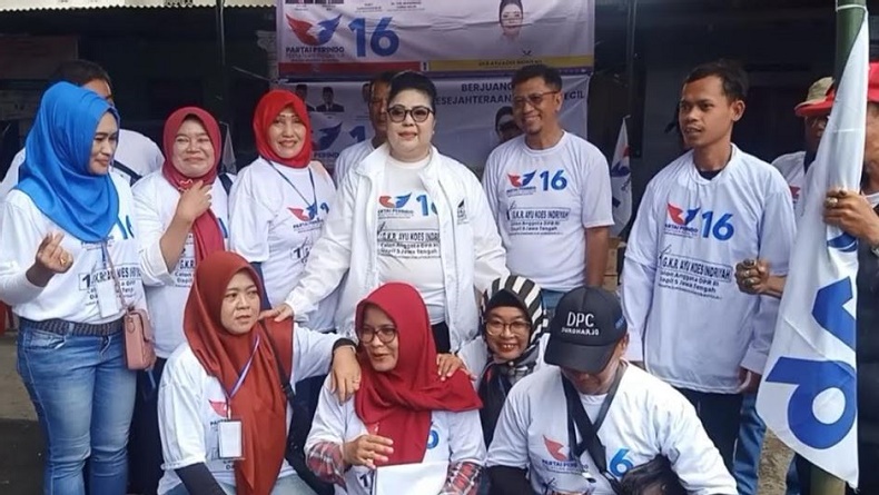 Caleg Perindo GKR Ayu Koes Indriyah Sosialisasikan Cara Nyoblos ke Warga Sukoharjo