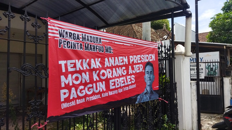 Heboh Spanduk Penolakan Gibran di Malang: Meski Anak Presiden, Kalo Kurang Ajar Tetap Dibalas