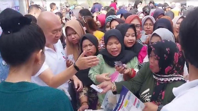 Caleg Perindo Djoni Toat Terus Dekatkan Diri ke Masyarakat dengan Kegiatan Sosial