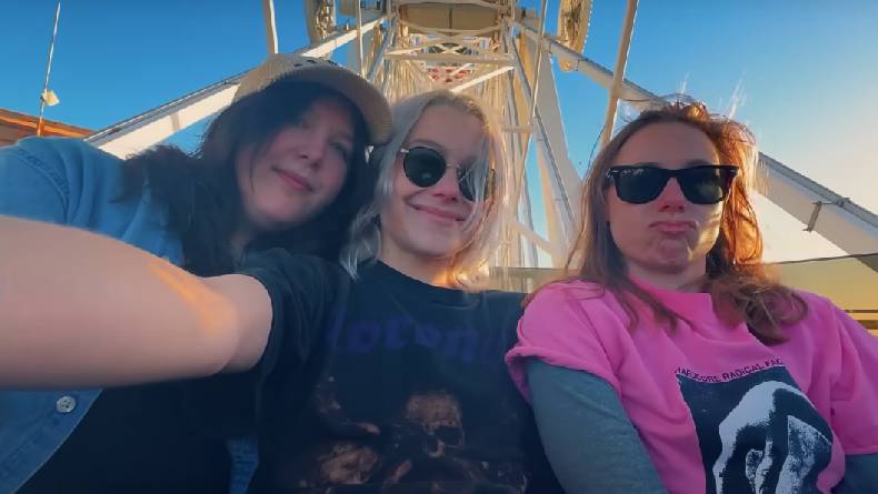 Makna Lagu Not Strong Enough - Boygenius, Lengkap dengan Liriknya