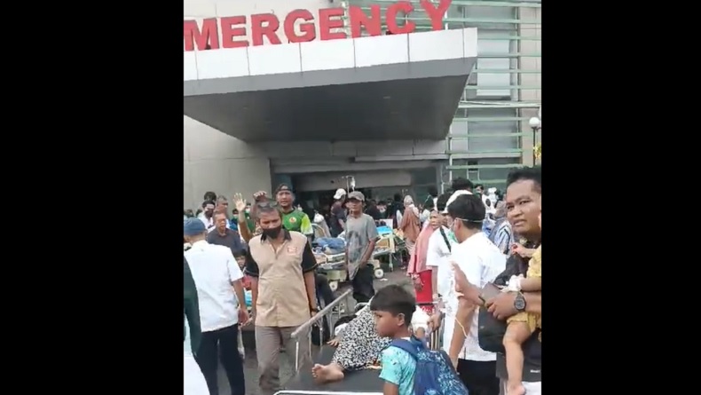 Ledakan Keras di Semen Padang Hospital, Pasien Dievakuasi ke Luar Gedung