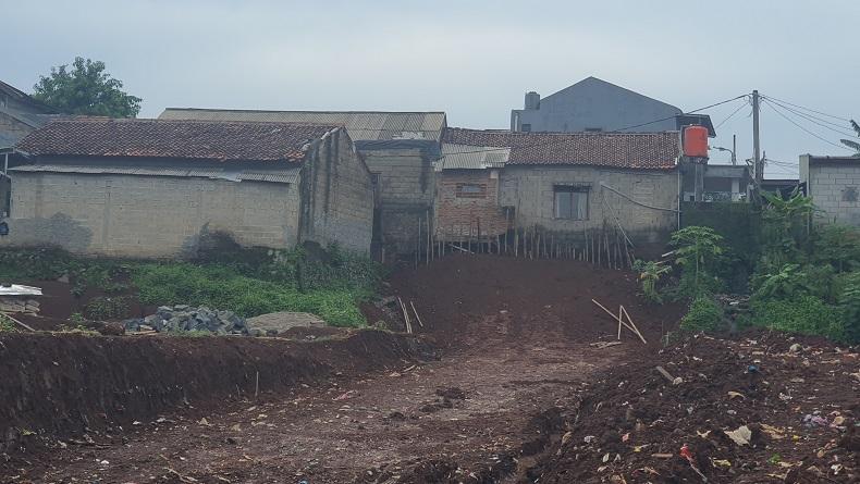 Sejumlah Rumah Warga di Ciputat Terancam Longsor, Diduga gegara Proyek Galian