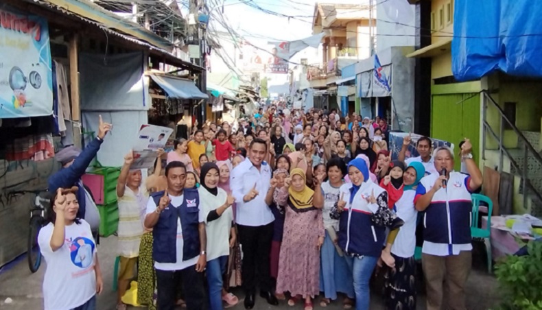 Temui Ratusan Warga Kalibaru, Caleg Perindo Antonius Komitmen Perjuangkan Kesejahteraan Rakyat 