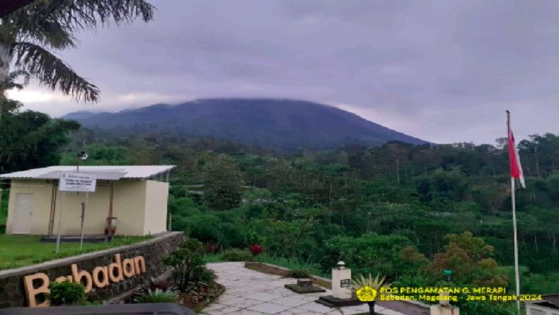 Gunung Merapi Luncurkan 10 Kali Guguran Lava ke Kali Bebeng  