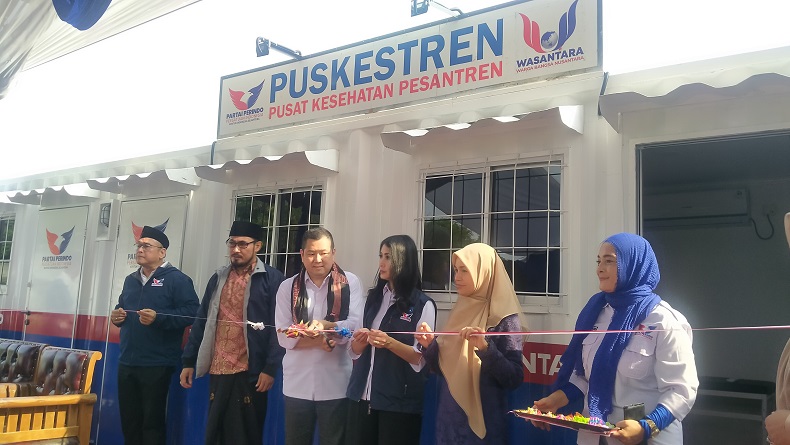 Ketum Perindo Hary Tanoesoedibjo Resmikan Puskestren di Pondok Buntet Cirebon, Warga Merasa Terbantu
