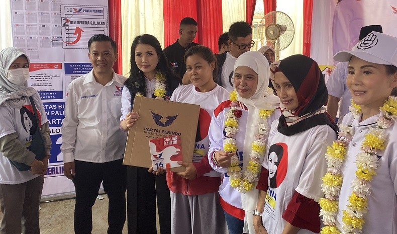Bertemu Emak-Emak di Jagakarsa, Liliana Ingatkan Pentingnya Sosialisasi Pemilu 2024
