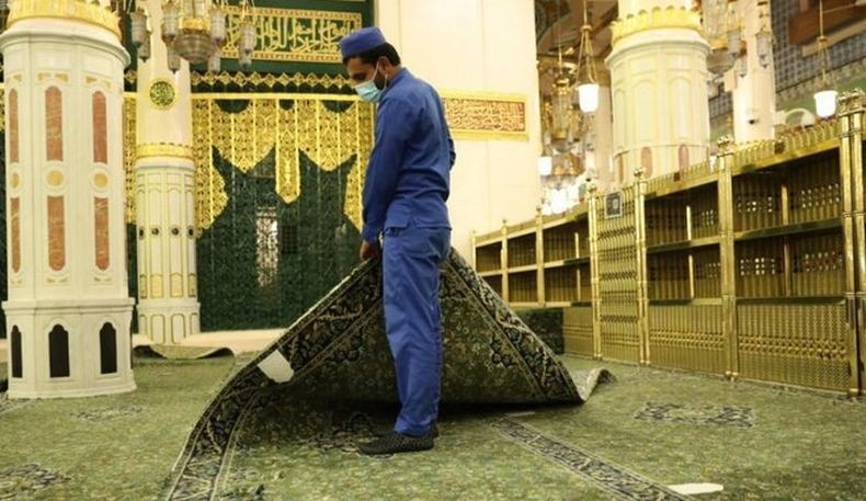 Ternyata Semua Karpet Masjid Nabawi Dipasangi Chip, untuk Apa?