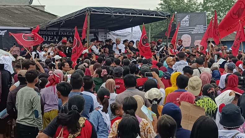 Ganjar Satu-satunya Capres Datang ke Kampung Nelayan Kurnia Belawan, Warga: Pertama Kali dalam Sejarah