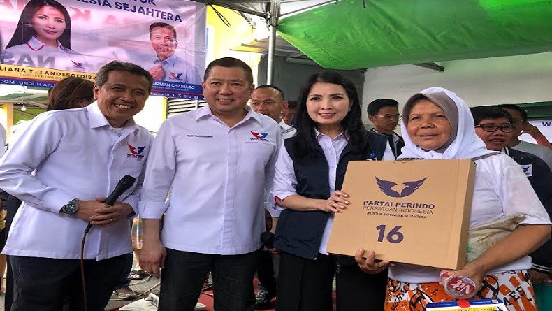 Jelang Pemilu, Liliana Tanoesoedibjo Sosialisasi Cara Nyoblos pada Warga Utan Panjang