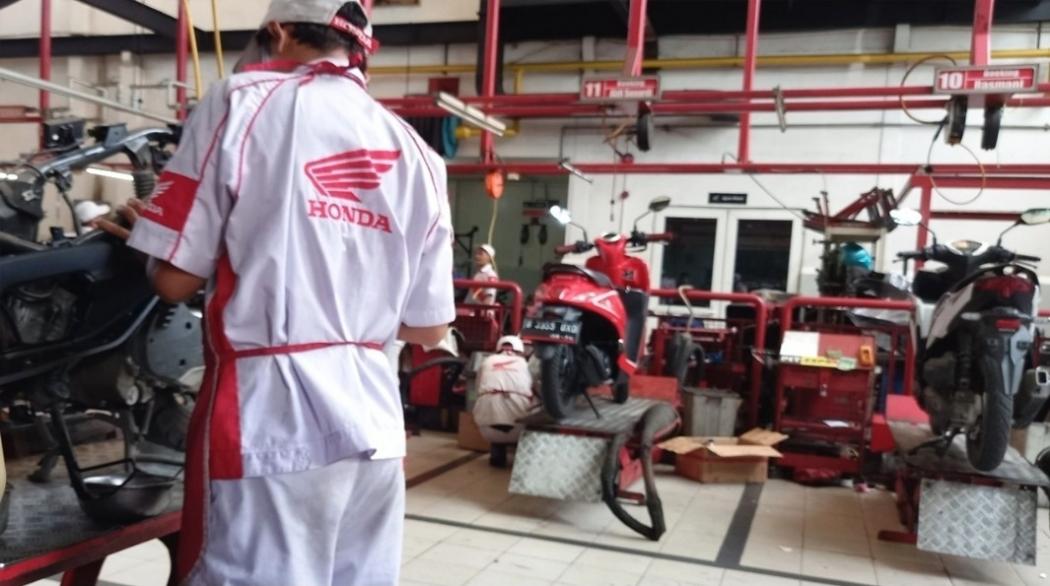 Jarang Ganti Oli Mesin, Ini Deretan Masalah yang Akan Terjadi pada Motor 