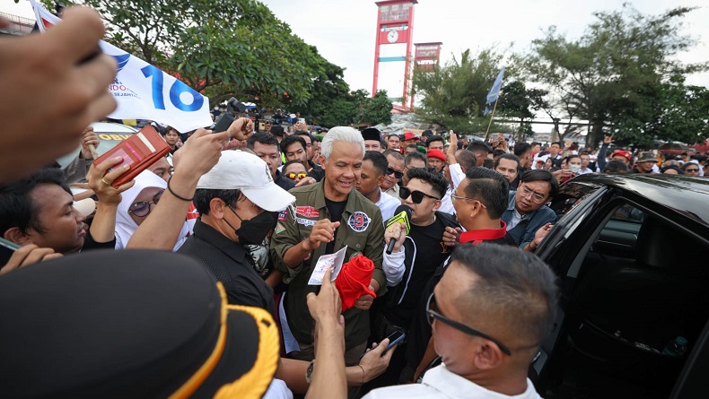 Ganjar akan Bawa Aspirasi Permudah Dapatkan Pekerjaan dan Pangan Murah di Debat Capres