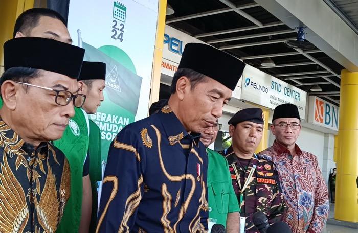 Jokowi Bantah Politisasi Bansos: Pemberian BLT Sudah dari Dulu!