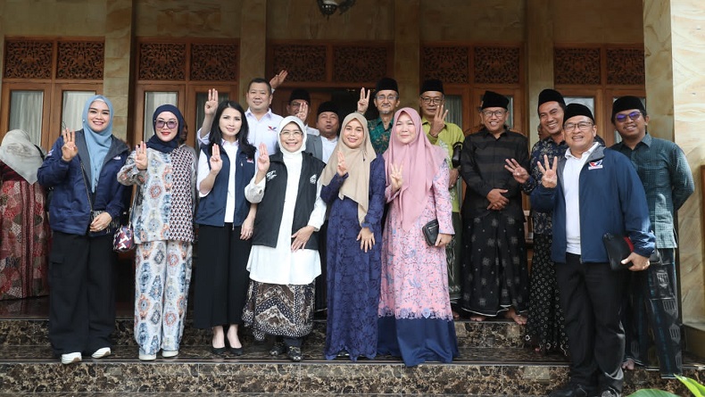 Siti Atikoh Tekankan Pentingnya Kesehatan pada Seminar Nasional Kesehatan Remaja Putri