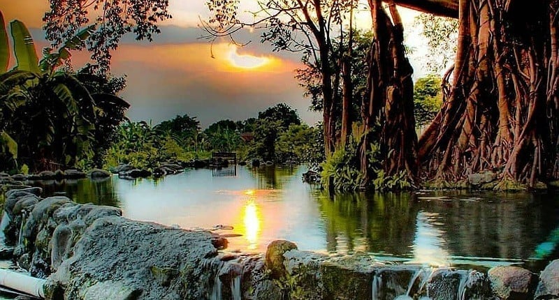 Mengenal Umbul Tercantik di Klaten, Airnya Jernih dan Suasana Teduhnya Bikin Betah!