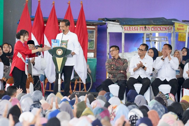 Presiden Jokowi Kembali Puji Produk Nasabah PNM Mekaar yang Sukses Ekspor