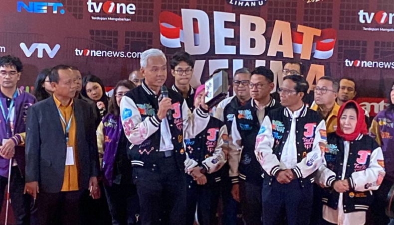 Ganjar Kenalkan Alat Sat Set Box Net: Internet Gratis Tanpa Biaya dan Pulsa