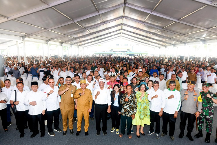 Mentan Amran Hadiri Bimtek di Medan, 20.000 Petani Sambut Antusias