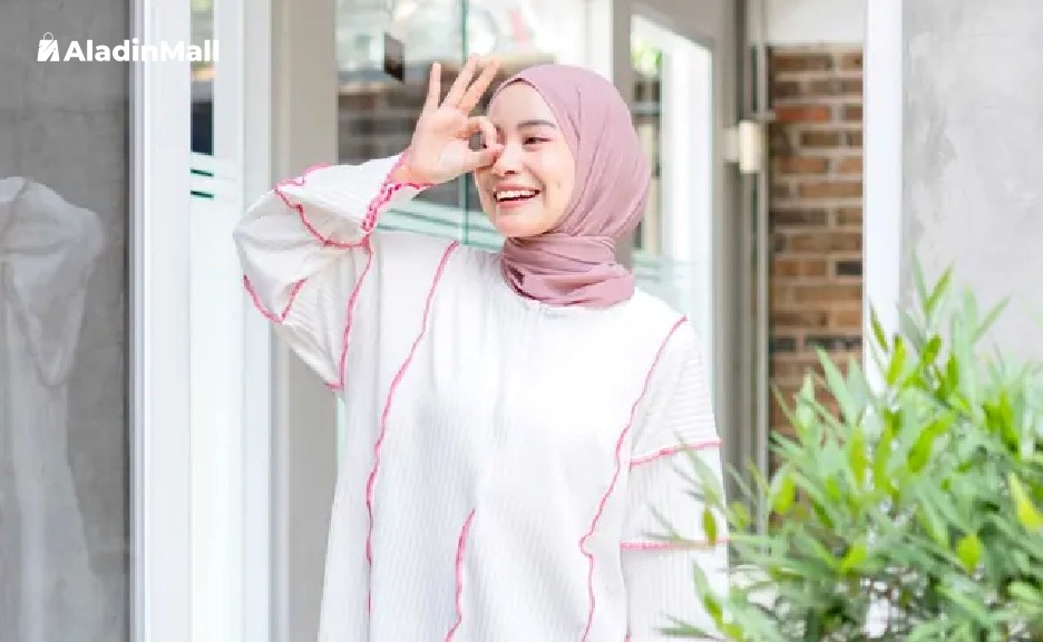 5 Gaya Hijab Casual Kekinian, Tunik Bahan Knit Bikin Penampilan Makin Playful