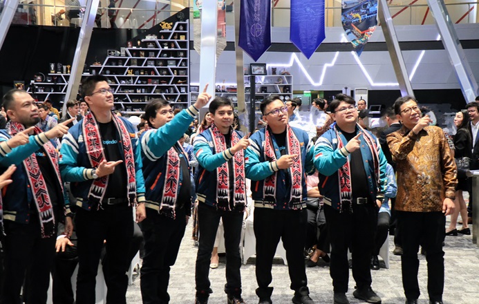 Waran Seri I TOSK Terbang 3.000 Persen di Debut Perdana, Saham Tertekan Jual