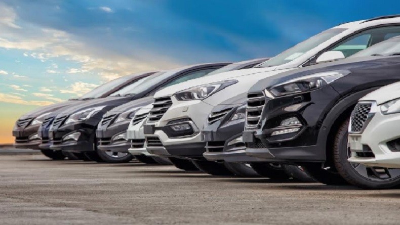 Menimbang Keuntungan Sewa Mobil, Lebih Baik dari Beli Baru?