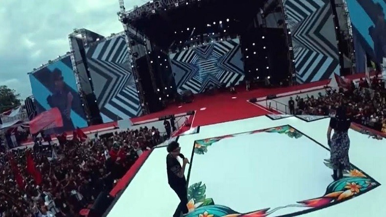 Duet Slank dan Novia Bachmid Meriahkan Panggung Hajatan Rakyat, Penonton: Ganjar Mahfud Menang!