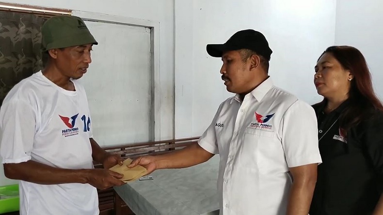 Partai Perindo Serahkan Klaim Asuransi Kecelakaan ke Salah Satu Saksi di Tulungagung