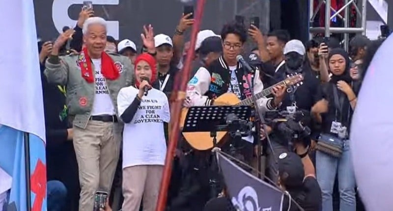 Hajatan Rakyat di Semarang Berakhir, Ganjar Pranowo dan Keluarga Nyanyi bareng Slank
