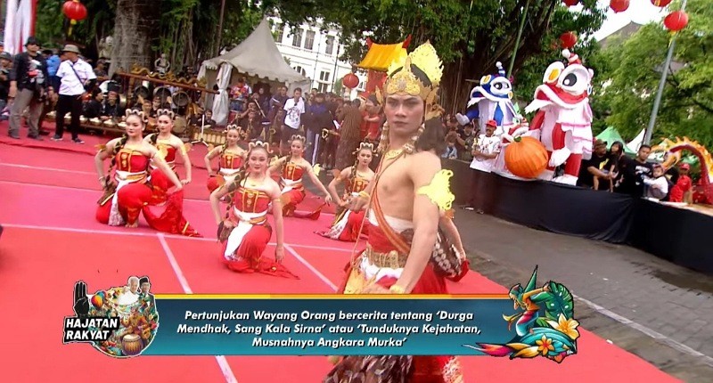 Ganjar-Mahfud Disambut Meriah Pertunjukan Wayang Orang di Hajatan Rakyat Solo