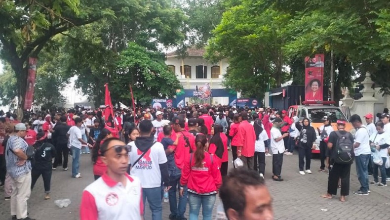 Puncak Kampanye Akbar Ganjar-Mahfud di Solo, Massa Padati Kawasan Benteng Vastenburg