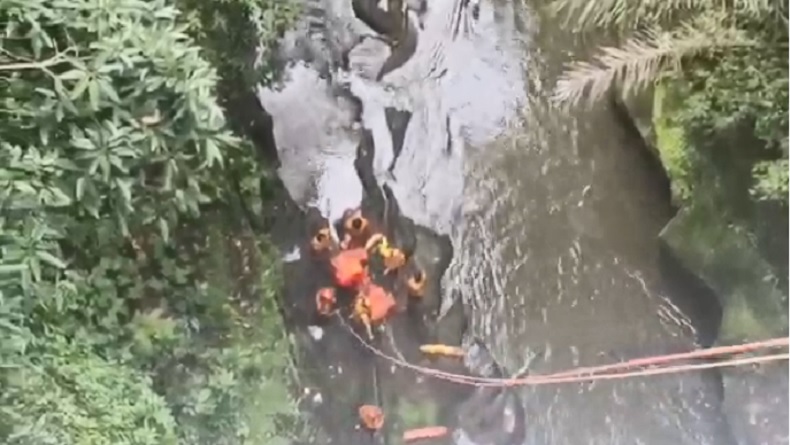 Kecelakaan di Gianyar Bali, Guru SD Bawa Motor Tewas usai Jatuh dari Jembatan 