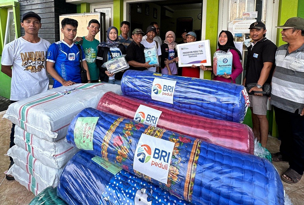 Banjir Demak, BRI Peduli Beri Bantuan Tanggap Darurat kepada Warga Terdampak 