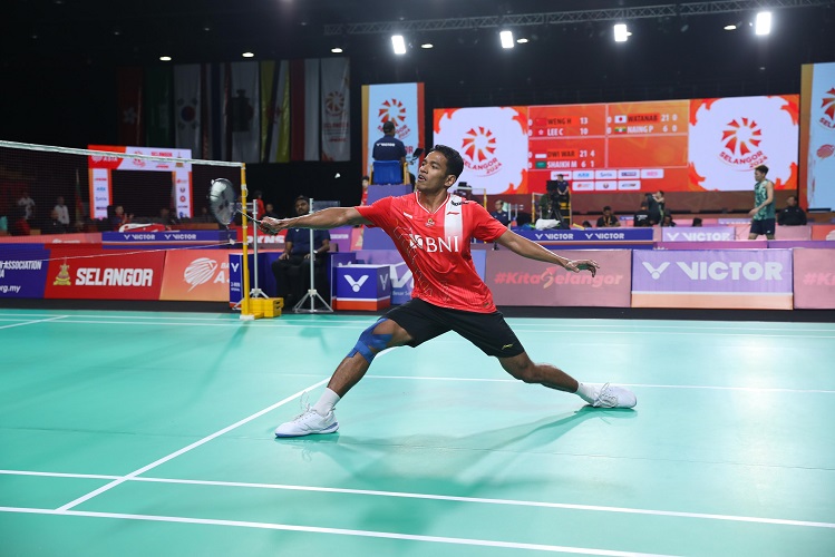 Salut! Chico Aura Bantu Bopong Pemain Arab Saudi yang Cedera