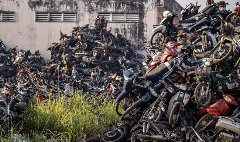 Penampakan Ribuan Sepeda Motor Sitaan Polisi Ditumpuk karena Tak  Ditebus Pemilik