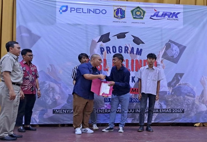 Pelindo Beri Bantuan Pendidikan, 144 Pelajar di Jakarta Utara Terima Ijazah