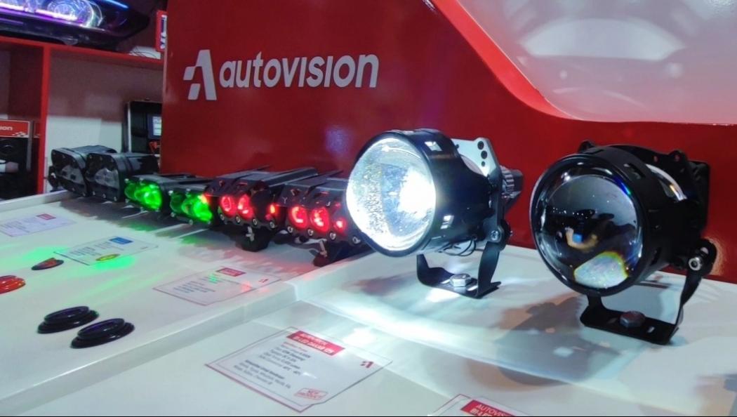 Autovision Kembangkan Teknologi Lampu Terbaru BiLED, Terang Mana dengan Halogen? 