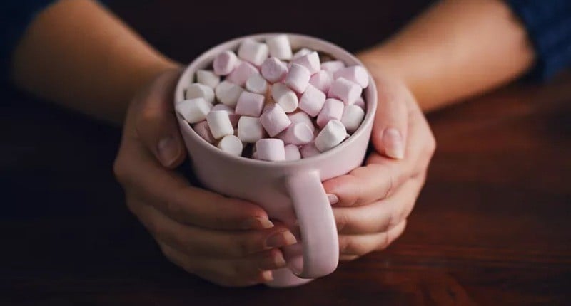 Viral, Makan Marshmallow Bantu Redakan Sakit Tenggorokan? Ini Faktanya