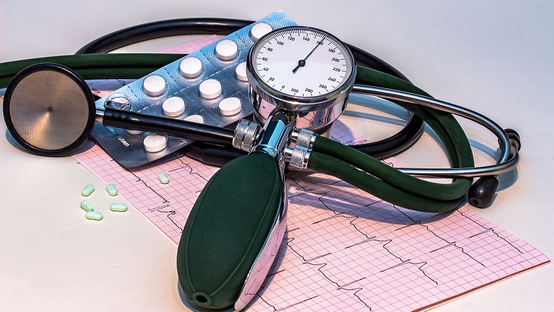 Ratusan Petugas KPPS di Bekasi Datangi Posko Layanan Kesehatan, Kelelahan hingga Gastritis