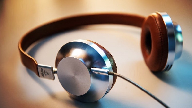 Cara Memperbaiki Headset Mati Sebelah Tanpa Dibongkar, Jangan Buru-Buru Dibuang!