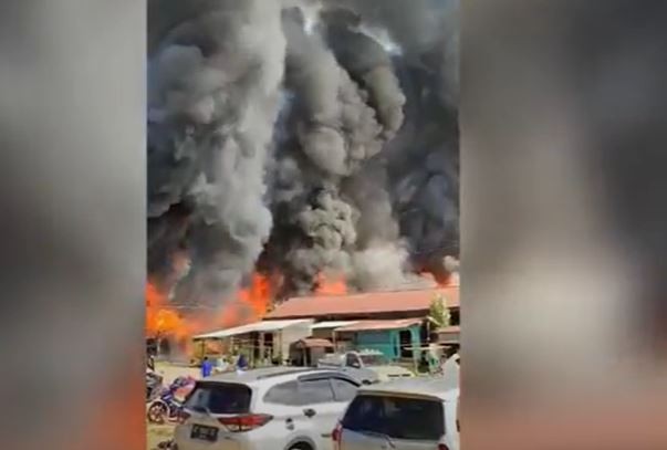 Kebakaran di Berau, Puluhan Rumah Ludes Dilalap Api