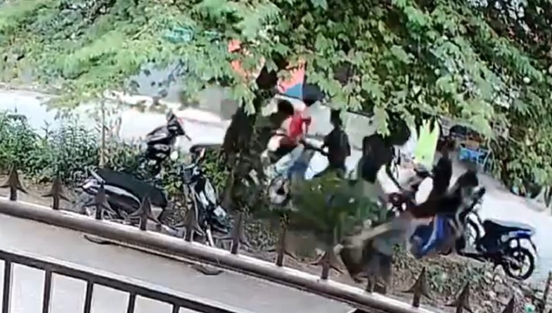 Pemuda di Bekasi Diserang Pakai Sajam saat Nongkrong, 1 Orang Dikeroyok