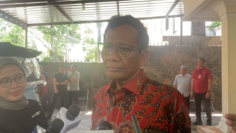 Jokowi dan Surya Paloh Bertemu, Mahfud MD Ingatkan soal Jaga Demokrasi