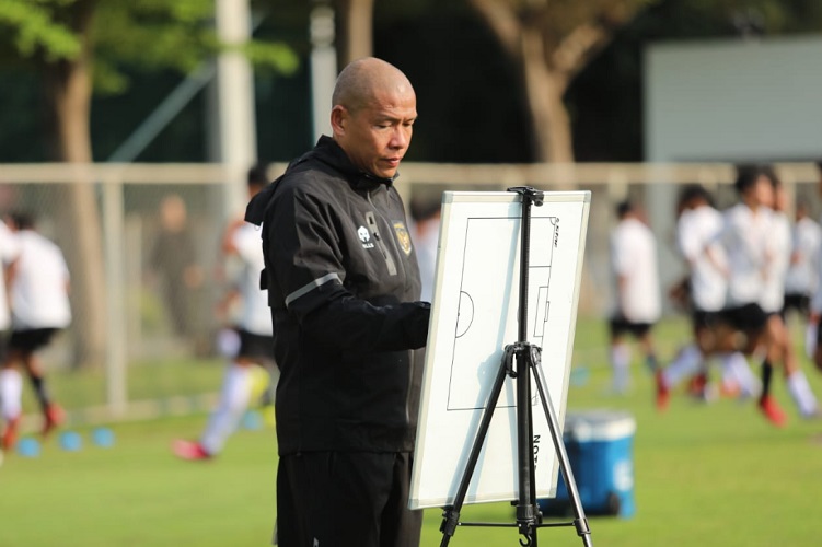 Nova Arianto Kantongi 37 Nama Pemain Diaspora untuk Timnas Indonesia U-16, Siapa Saja?