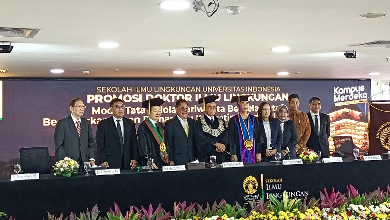 Yerry Tawalujan Raih Gelar Doktor Predikat Cumlaude, Disertasi Angkat Tata Kelola Pariwisata Berkelanjutan di Sulut