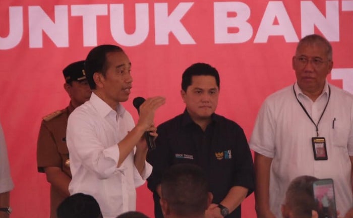 Jokowi Bagikan Bansos Beras di Sulsel: Harga di Seluruh Dunia Sedang Naik karena El Nino