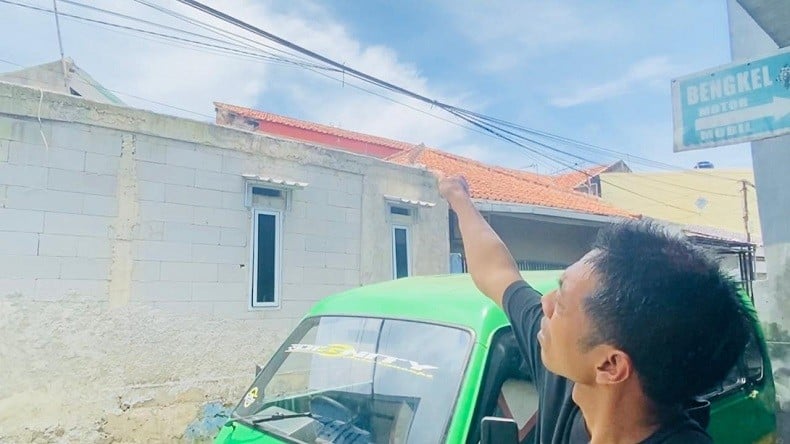 Mau Bersihkan Atap Warga, Pria Paruh Baya di Bogor Tewas Disengat Tawon