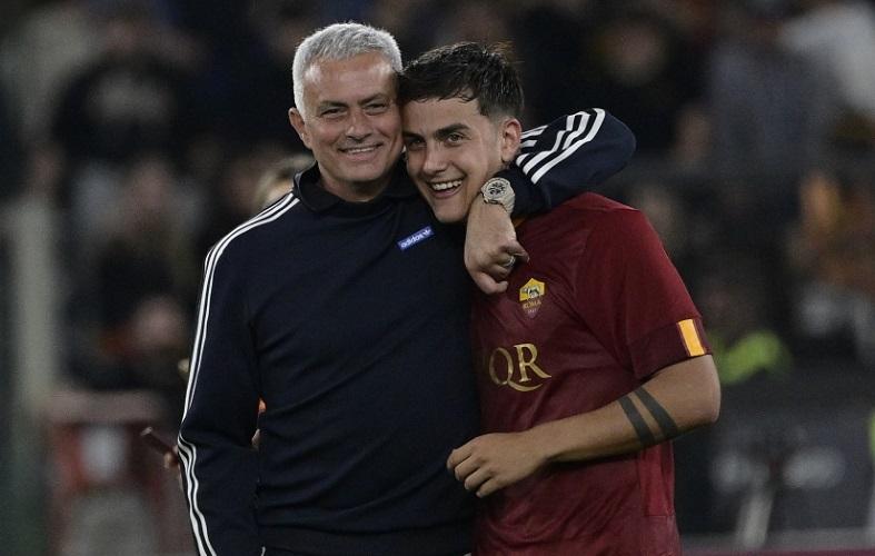 Belum Move On, Paulo Dybala Kenang Kebersamaan dengan Jose Mourinho di AS Roma