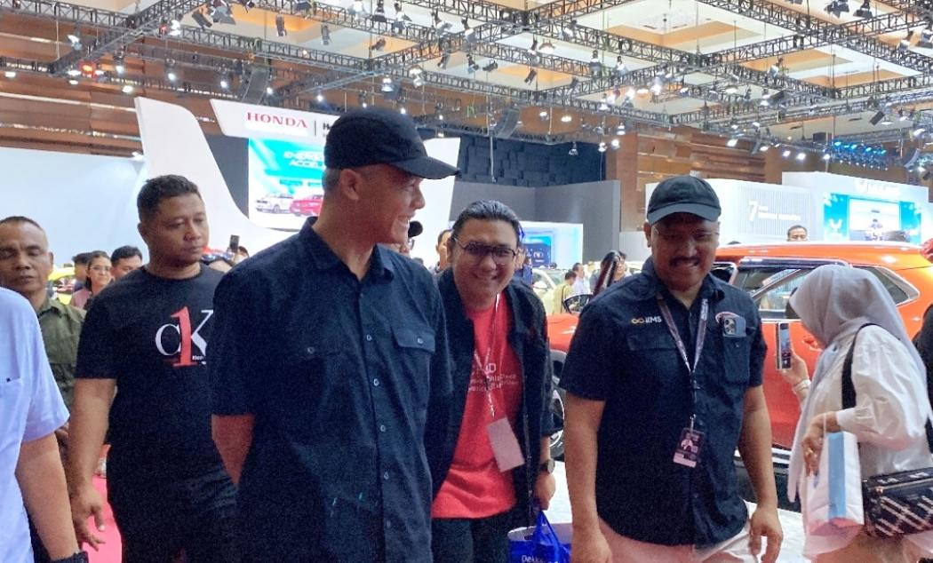 Ganjar Pranowo Kunjungi IIMS 2024, Pantau Teknologi Otomotif Terkini