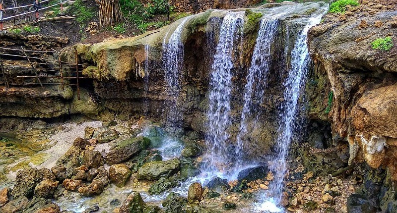 Kampung Unik di Yogyakarta Punya Pantai dan Air Terjun Menyatu, seperti Ini Suasananya!